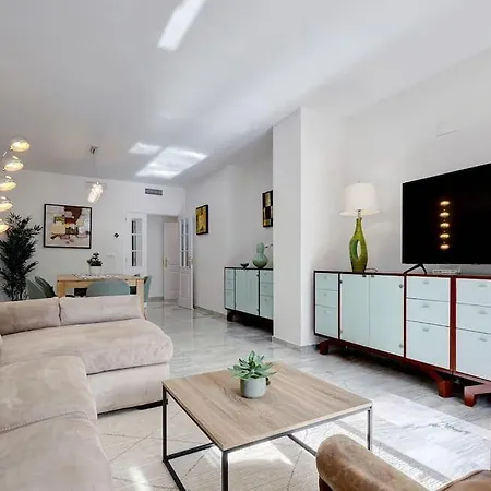 South Facing Near Sandy And Golf Courses *
