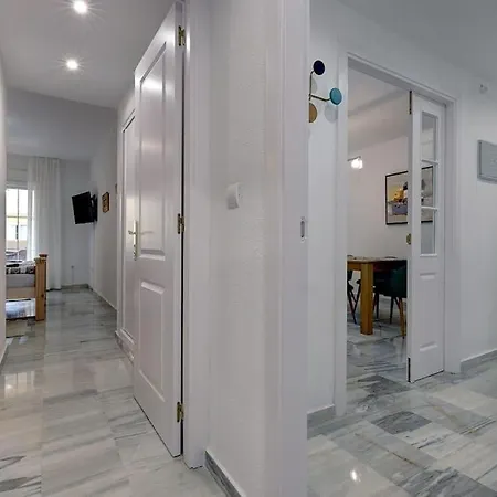Apartment South Facing Near Sandy And Golf Courses